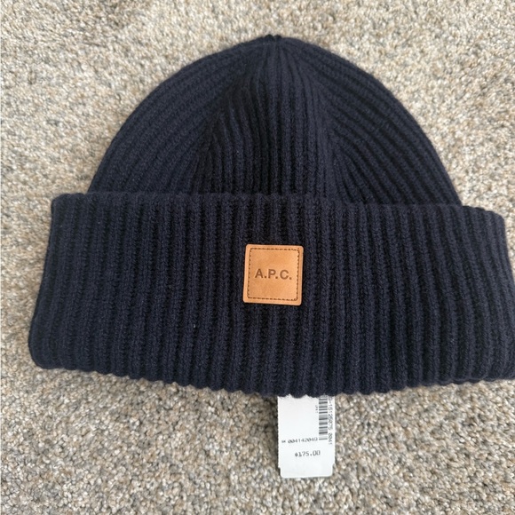 APC Michele Cashmere Wool Beanie Navy